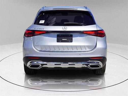 2026 Mercedes-Benz GLC 300 Base