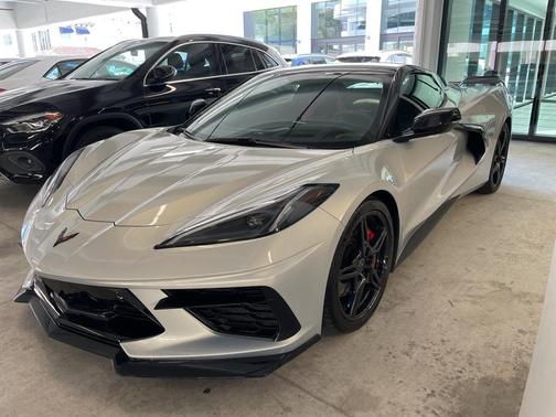 2021 Chevrolet Corvette Stingray w/3LT
