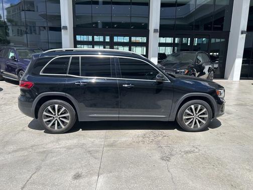 Midnight Black 2023 Mercedes-Benz GLB 250 Base