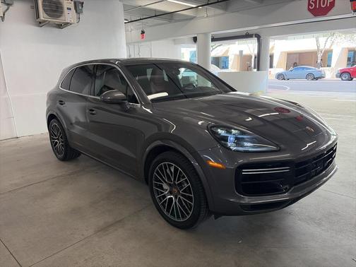 2020 Porsche Cayenne Turbo