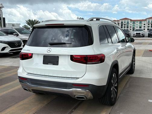 2022 Mercedes-Benz GLB 250 Base