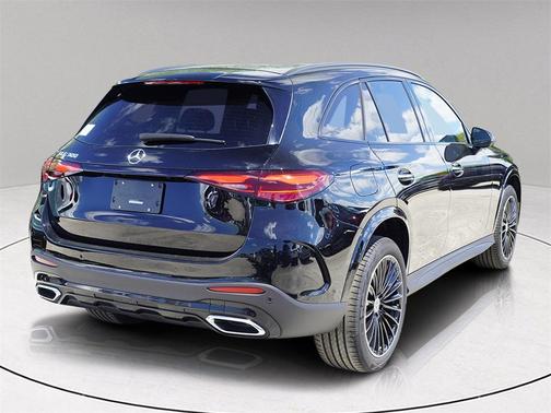 2025 Mercedes-Benz GLC 300 Base