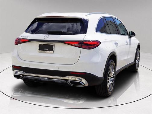 2025 Mercedes-Benz GLC 300 Base
