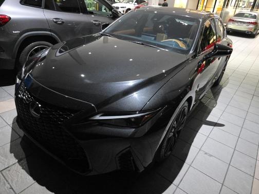 2024 Lexus IS 350 F SPORT Design