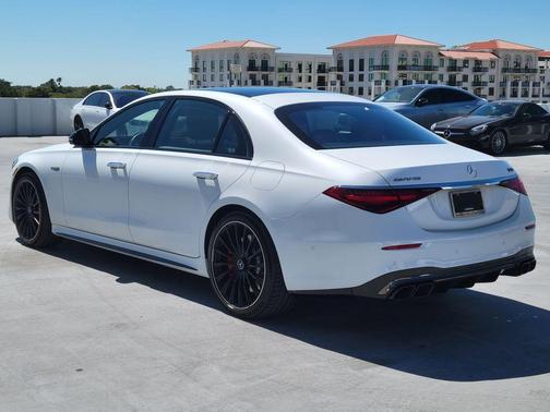 2025 Mercedes-Benz AMG S 63 E Base