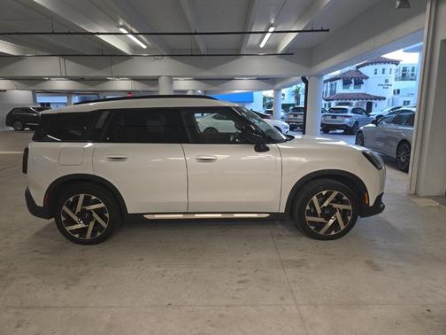 2025 MINI Countryman S