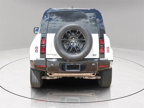 2023 Land Rover Defender 90 X-Dynamic SE