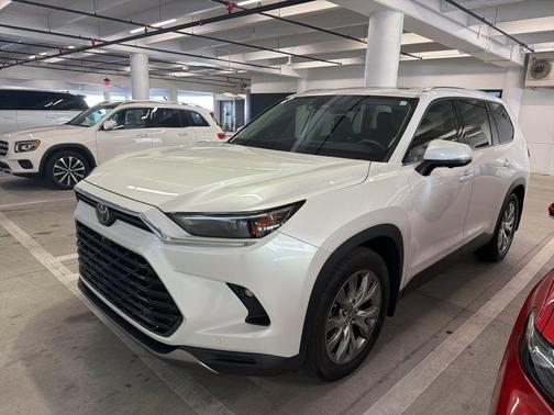 White 2024 Toyota Grand Highlander LIMITED
