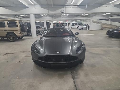 2018 Aston Martin DB11 V8