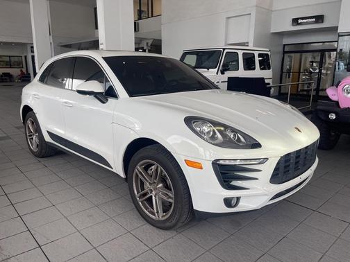 2017 Porsche Macan S