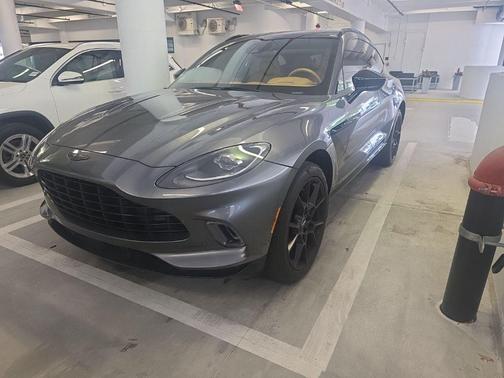 2021 Aston Martin DBX Base