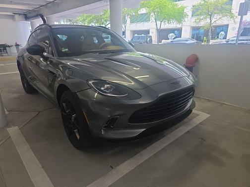 2021 Aston Martin DBX Base