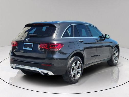 Graphite Gray Metallic 2022 Mercedes-Benz GLC 300 Base