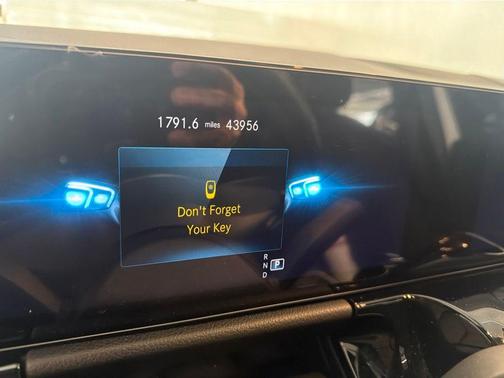 Polar White 2022 Mercedes-Benz GLA 250 Base