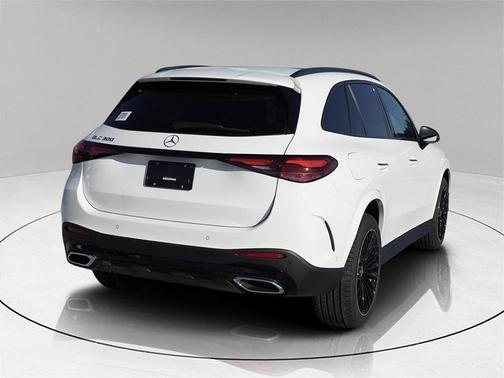 2026 Mercedes-Benz GLC 300 Base
