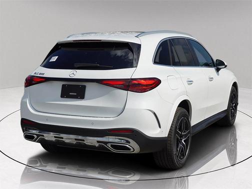2025 Mercedes-Benz GLC 300 Base