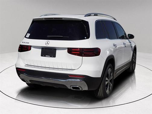 2026 Mercedes-Benz GLB 250 Base