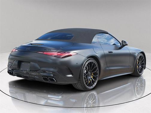 2022 Mercedes-Benz AMG SL 63 Base