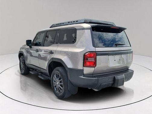 Meteorite 2025 Toyota Land Cruiser 1958