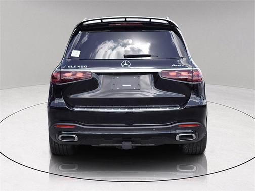 2026 Mercedes-Benz GLS 450 