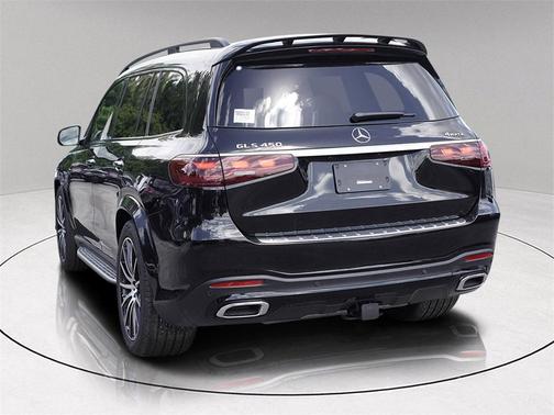 2026 Mercedes-Benz GLS 450 