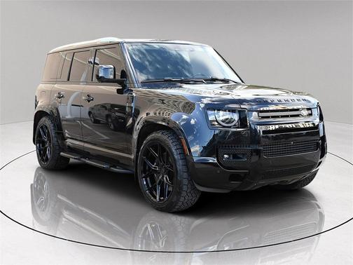2025 Land Rover Defender P500 X-Dynamic SE