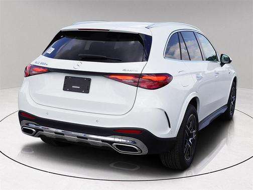 2025 Mercedes-Benz GLC 350e Base 4MATIC