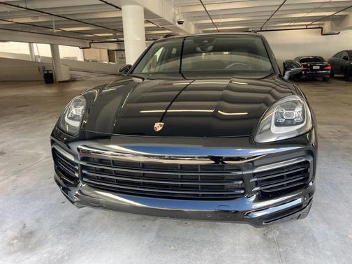 2020 Porsche Cayenne Base