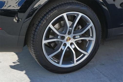 2020 Porsche Cayenne Base