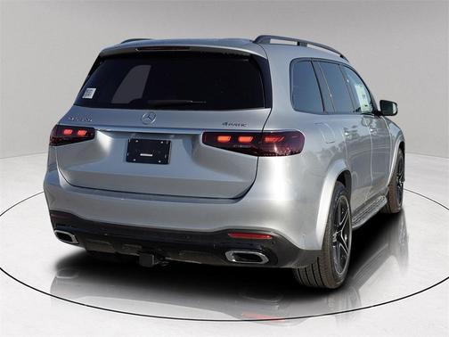 2026 Mercedes-Benz GLS 450