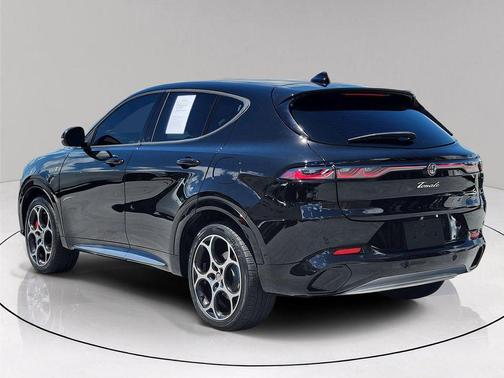 Alfa Black 2024 Alfa Romeo Tonale Ti