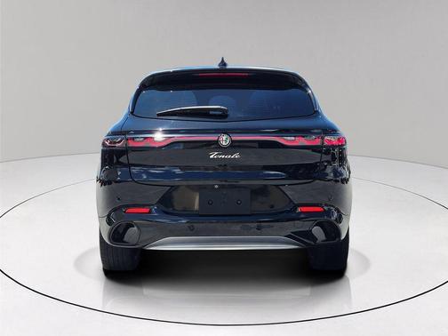 Alfa Black 2024 Alfa Romeo Tonale Ti