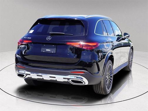 2026 Mercedes-Benz GLC 300 Base