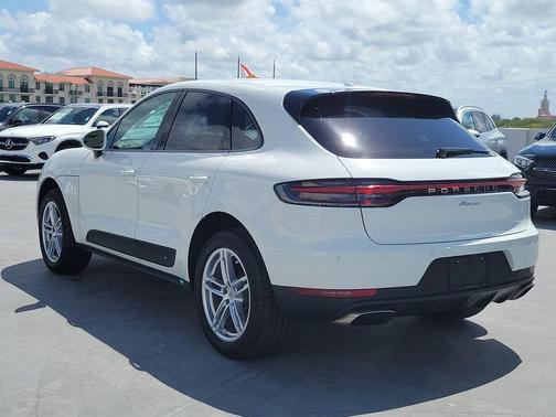 White 2020 Porsche Macan Base