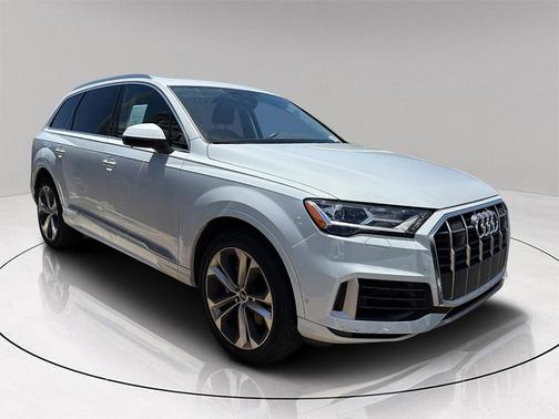 2022 Audi Q7 55 Premium Plus