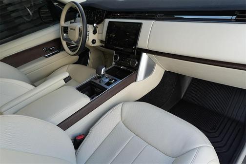 2023 Land Rover Range Rover P530 SE