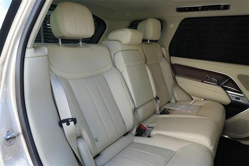 2023 Land Rover Range Rover P530 SE