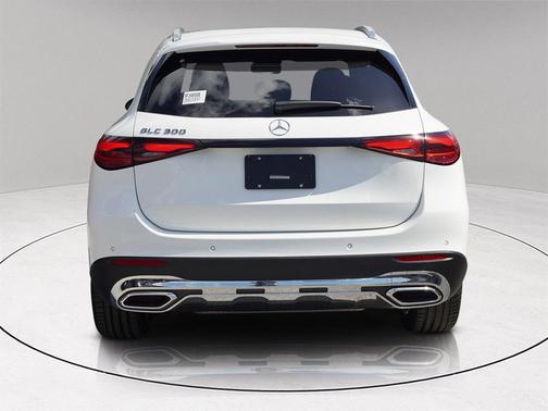 2025 Mercedes-Benz GLC 300 Base