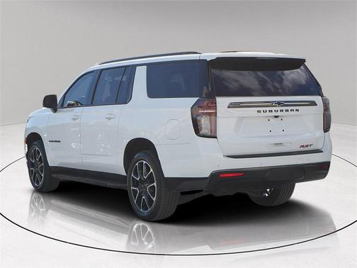 2022 Chevrolet Suburban RST