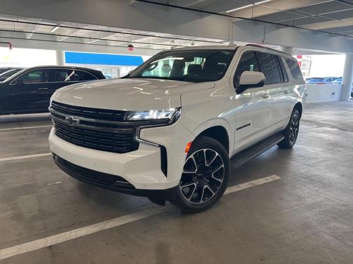 2022 Chevrolet Suburban RST
