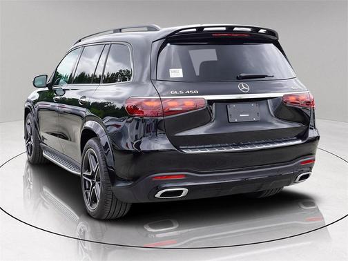 2026 Mercedes-Benz GLS 450 