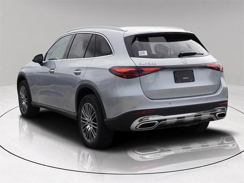 2026 Mercedes-Benz GLC 300 Base