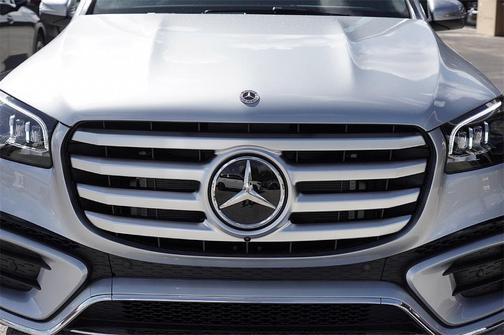 2026 Mercedes-Benz GLS 450