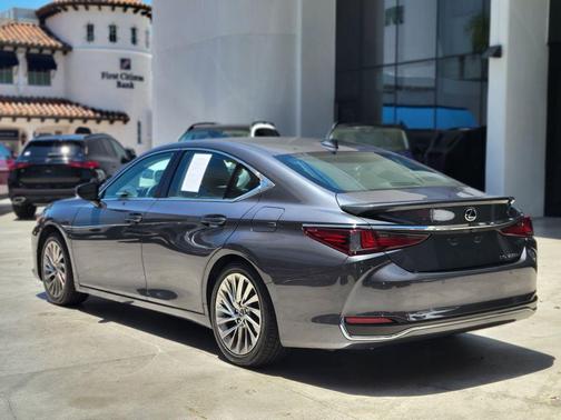 Gray 2023 Lexus ES 300h Ultra Luxury