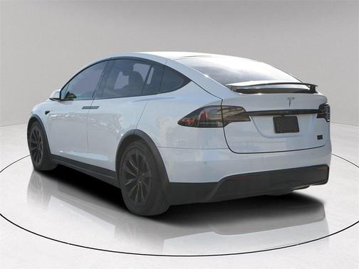 2022 Tesla Model X Plaid