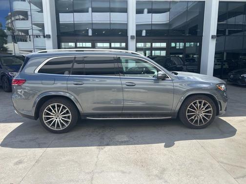 Selenite Gray Metallic 2023 Mercedes-Benz GLS 450 4MATIC