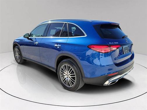 2023 Mercedes-Benz GLC 300 Base