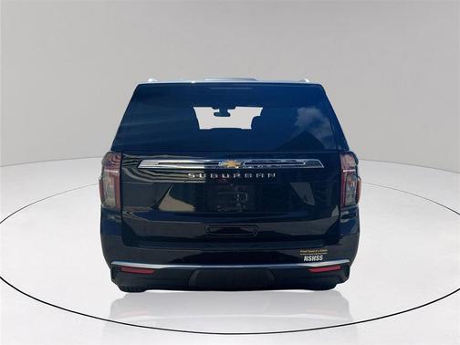 2022 Chevrolet Suburban LS