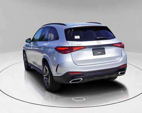 2025 Mercedes-Benz GLC 300 Base