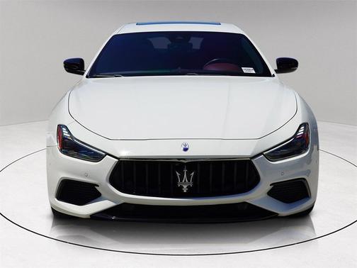 2023 Maserati Ghibli Modena